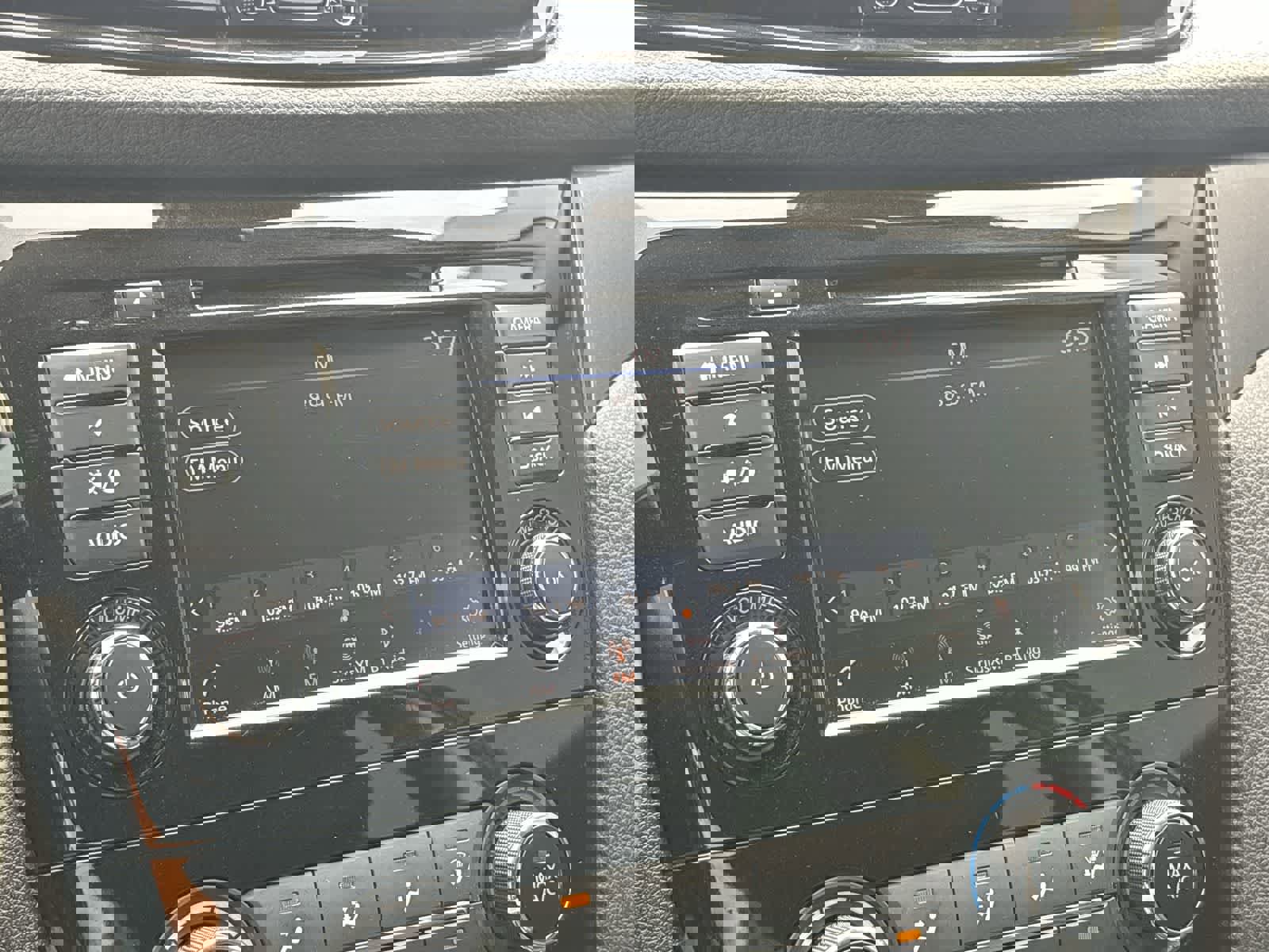 Used 2022 Nissan Rogue Sport S image 19