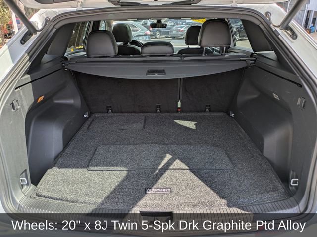 Used 2022 Volkswagen Atlas Cross Sport SEL R-Line image 14