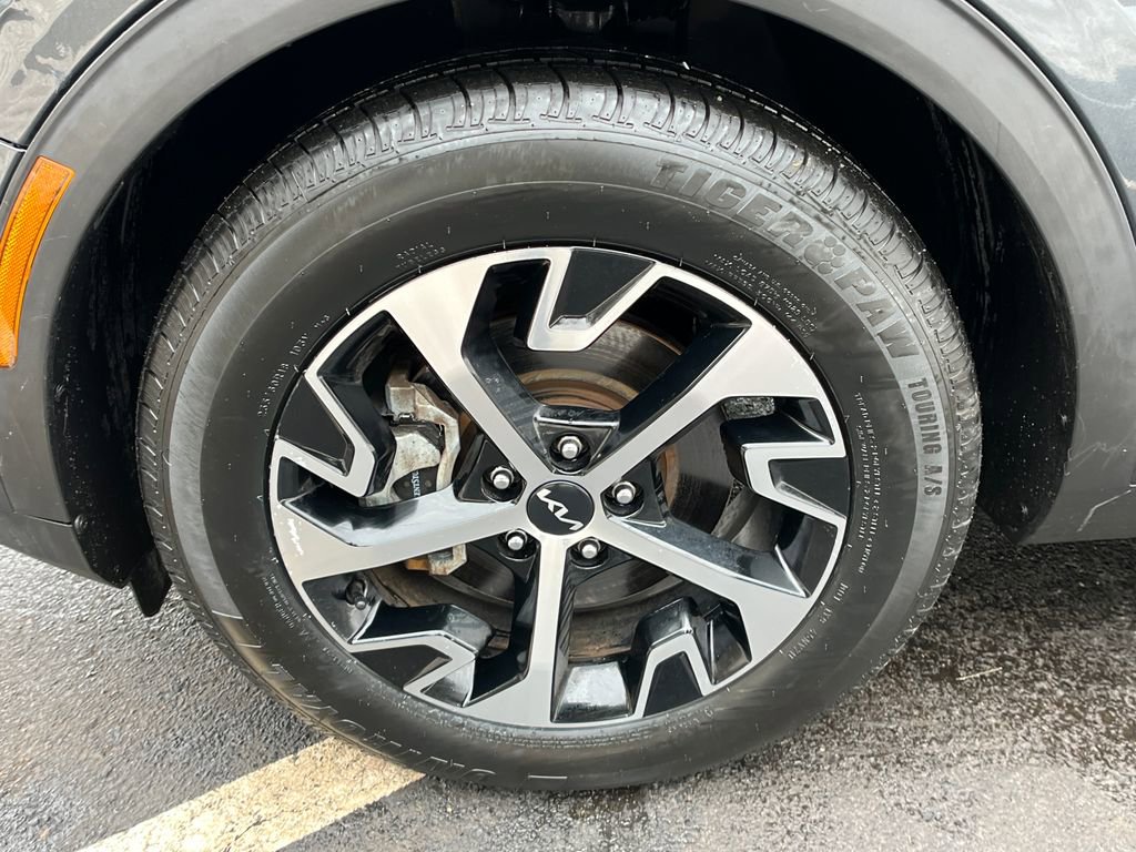 Used 2023 Kia Sportage EX image 24