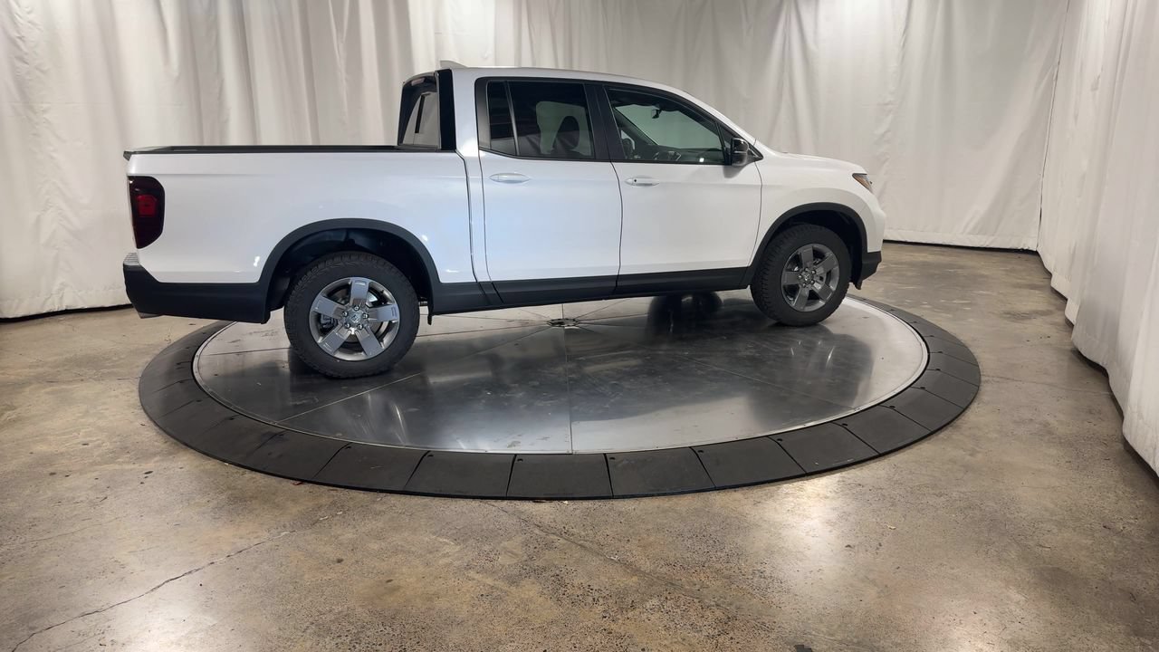 New 2025 Honda Ridgeline TrailSport image 2