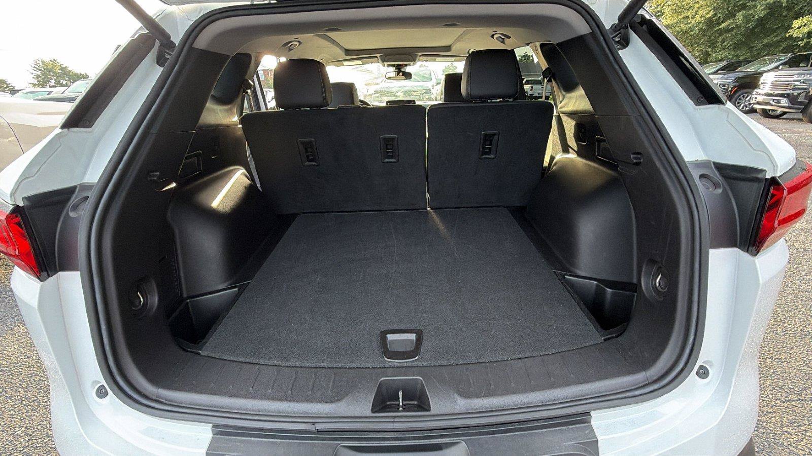 Used 2024 Chevrolet Blazer LT FWD image 14