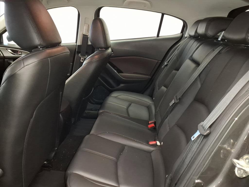 Used 2018 MAZDA MAZDA3 Touring image 11