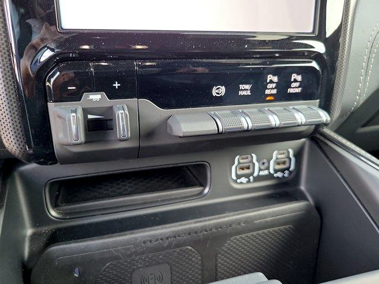 Certified 2024 RAM 2500 Limited AWD/4WD image 33
