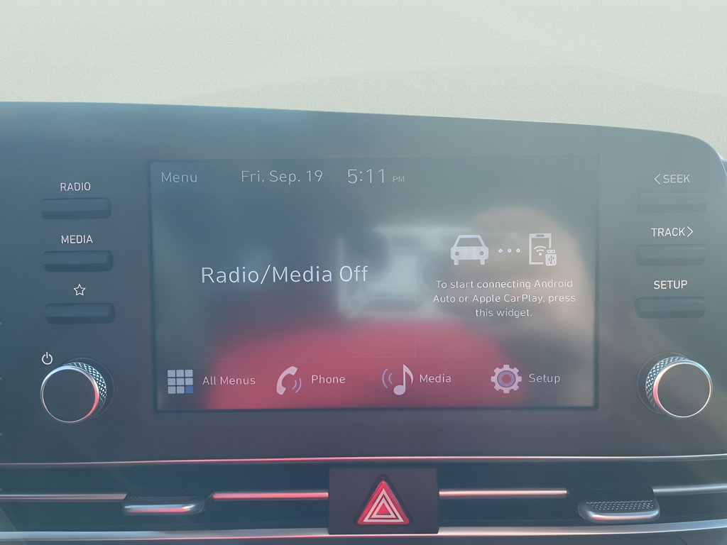 Used 2025 Hyundai Elantra Sport FWD image 10