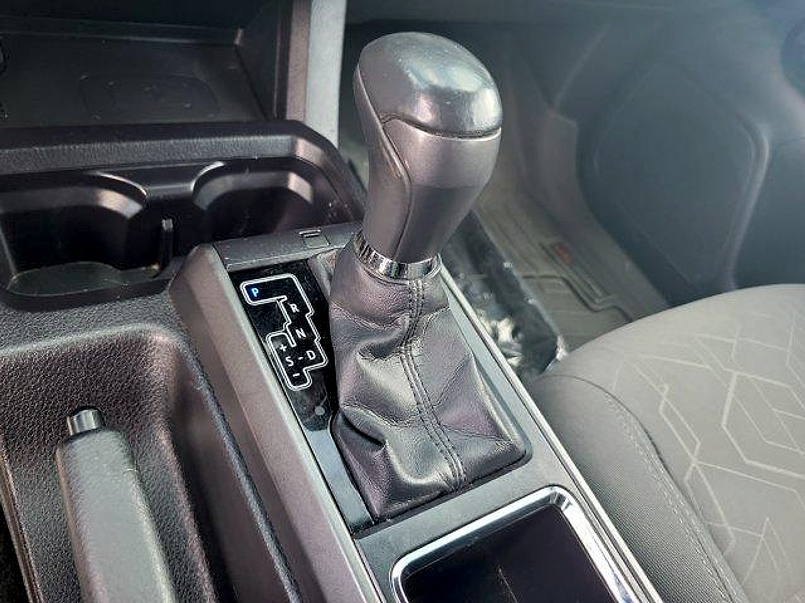Used 2016 Toyota Tacoma TRD Sport w/ Towing Package RWD image 36