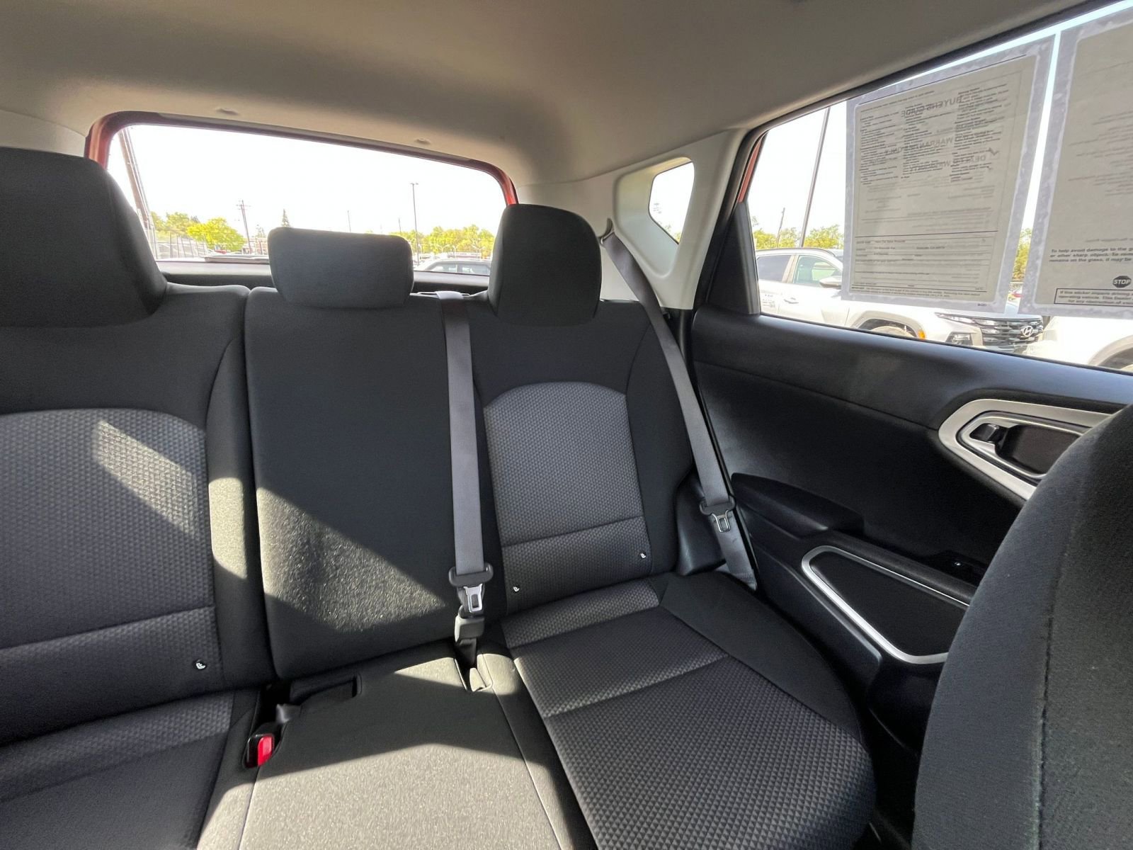 Used 2025 Kia Soul LX w/ LX Technology Package image 35