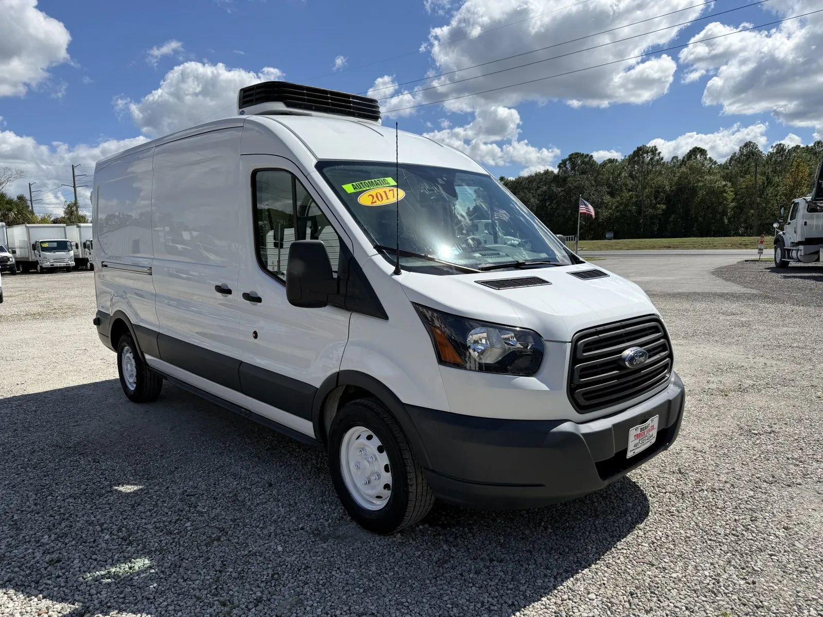 Used 2017 Ford Transit 250 148 Medium Roof image 3