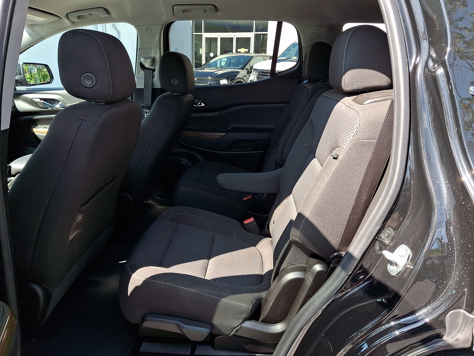 Certified 2023 GMC Acadia SLE w/ Driver Convenience Package AWD/4WD image 11