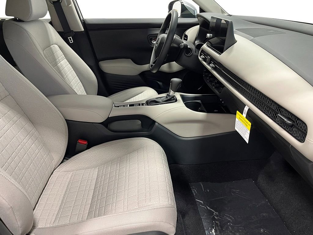 New 2026 Honda HR-V LX image 24