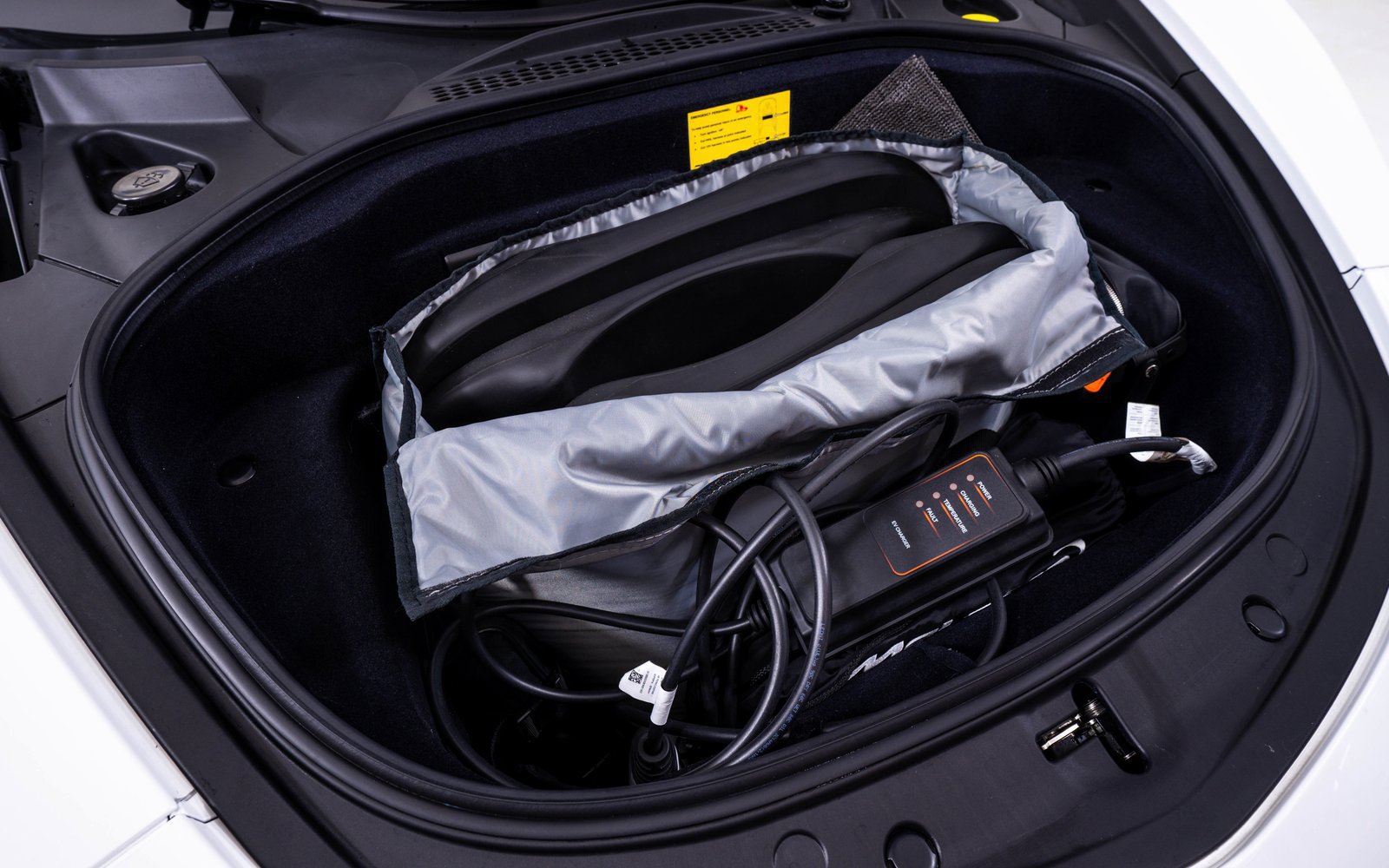 Used 2025 McLaren Artura Spider RWD image 22