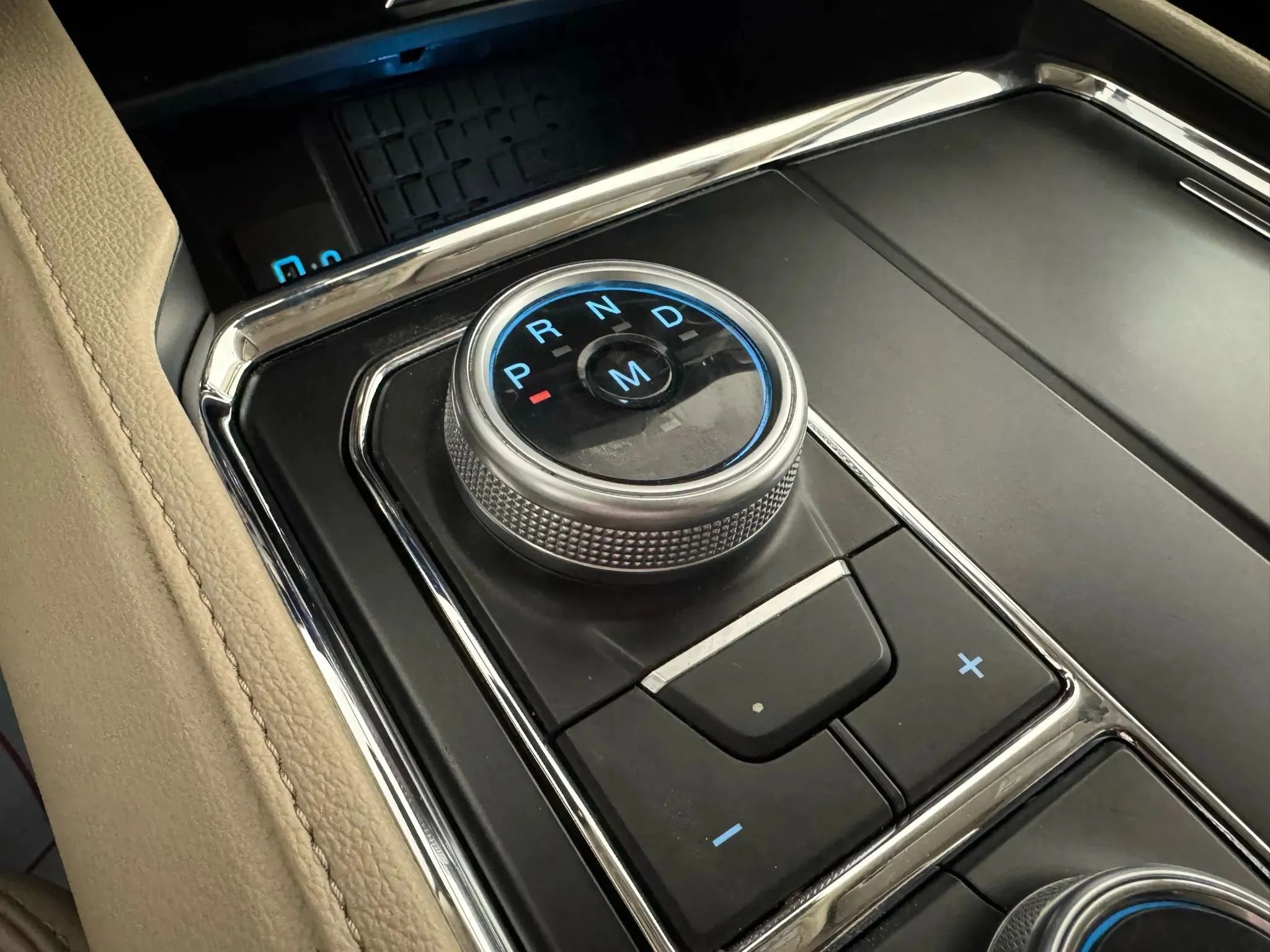 Used 2023 Ford Expedition XLT image 24