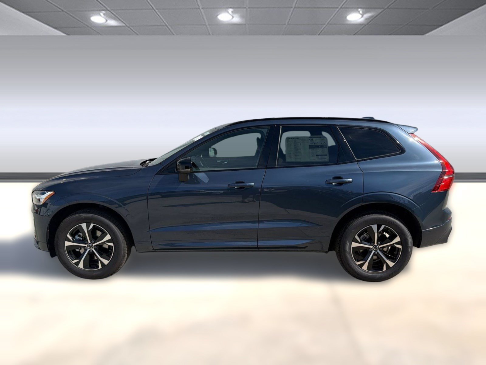 New 2026 Volvo XC60 B5 Core w/ Climate Package AWD/4WD image 2