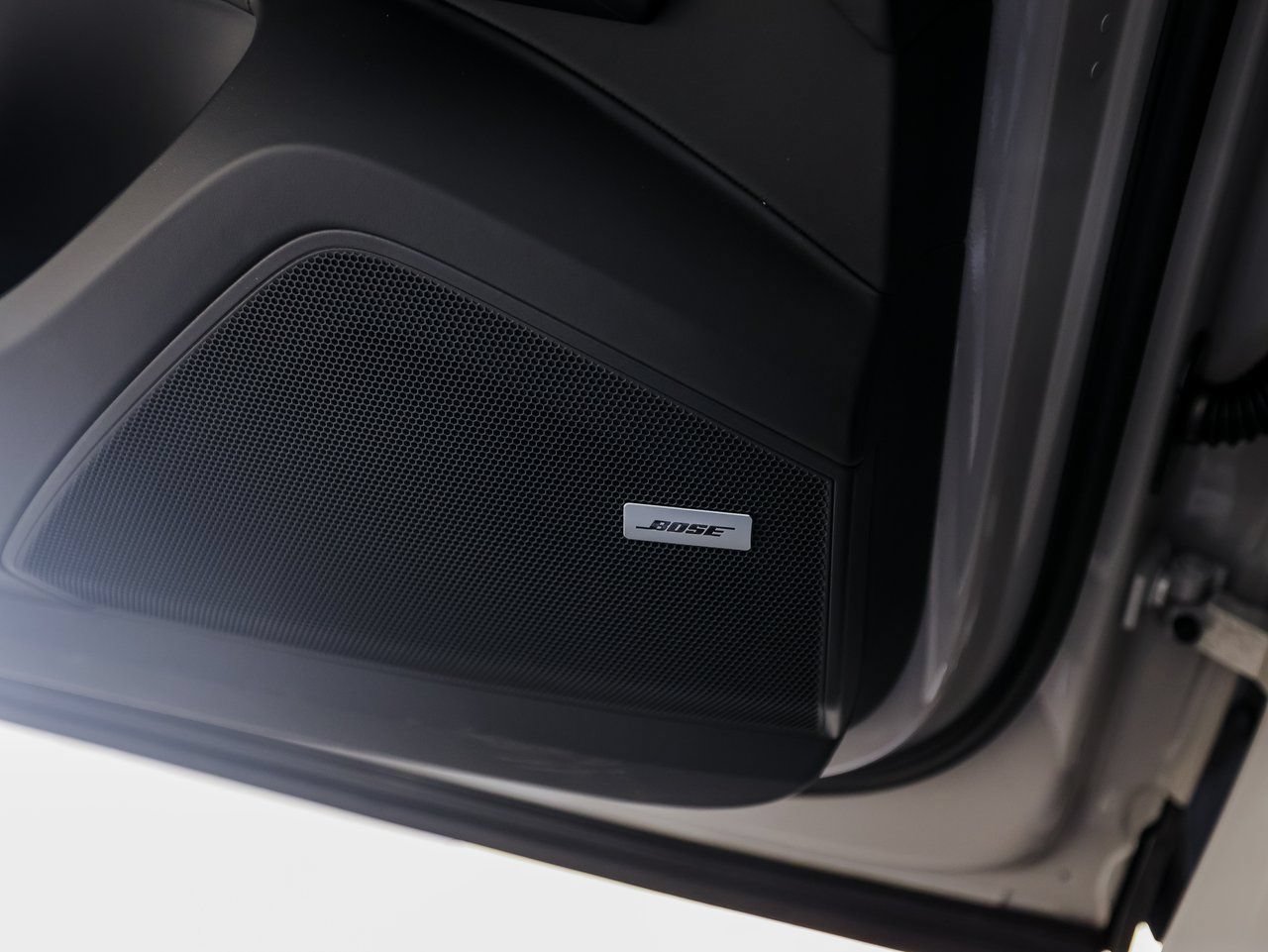 New 2026 Porsche Cayenne AWD/4WD image 22