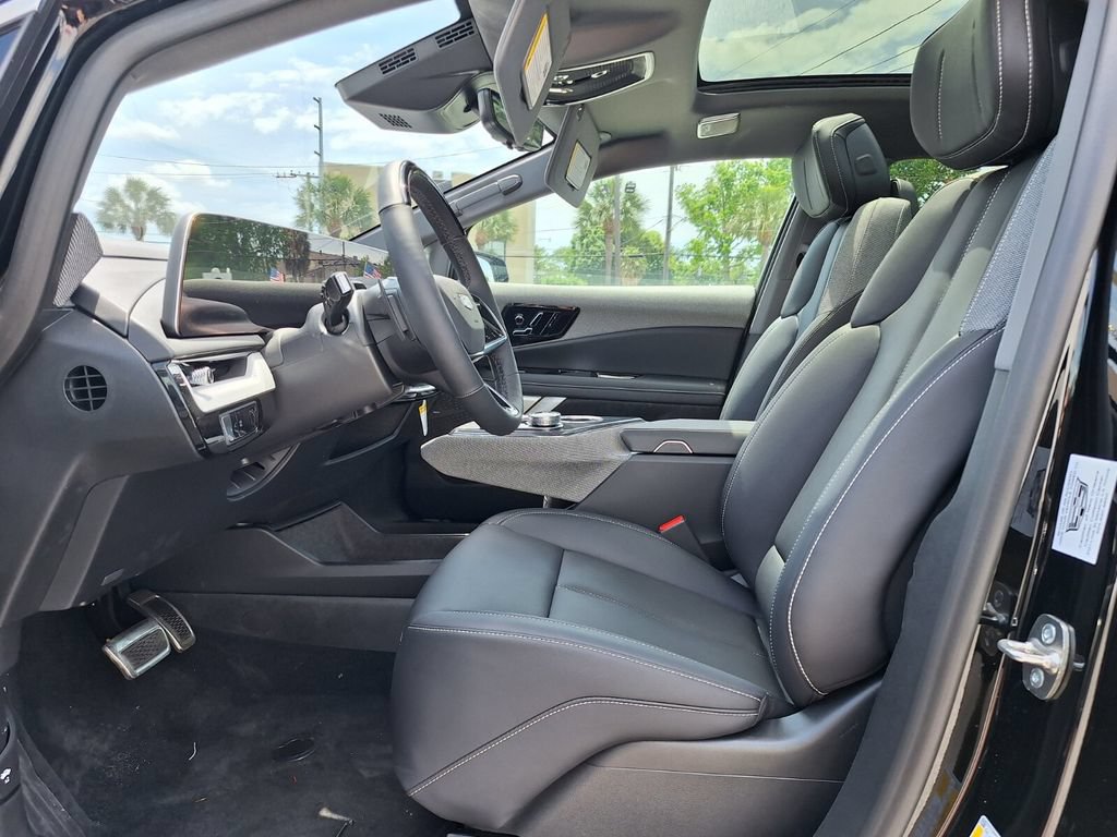 New 2026 Cadillac Optiq Luxury 1 RWD image 10