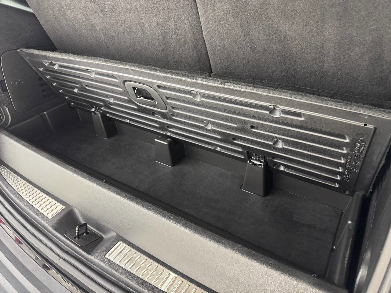 Used 2020 Cadillac Escalade Premium Luxury AWD/4WD image 67