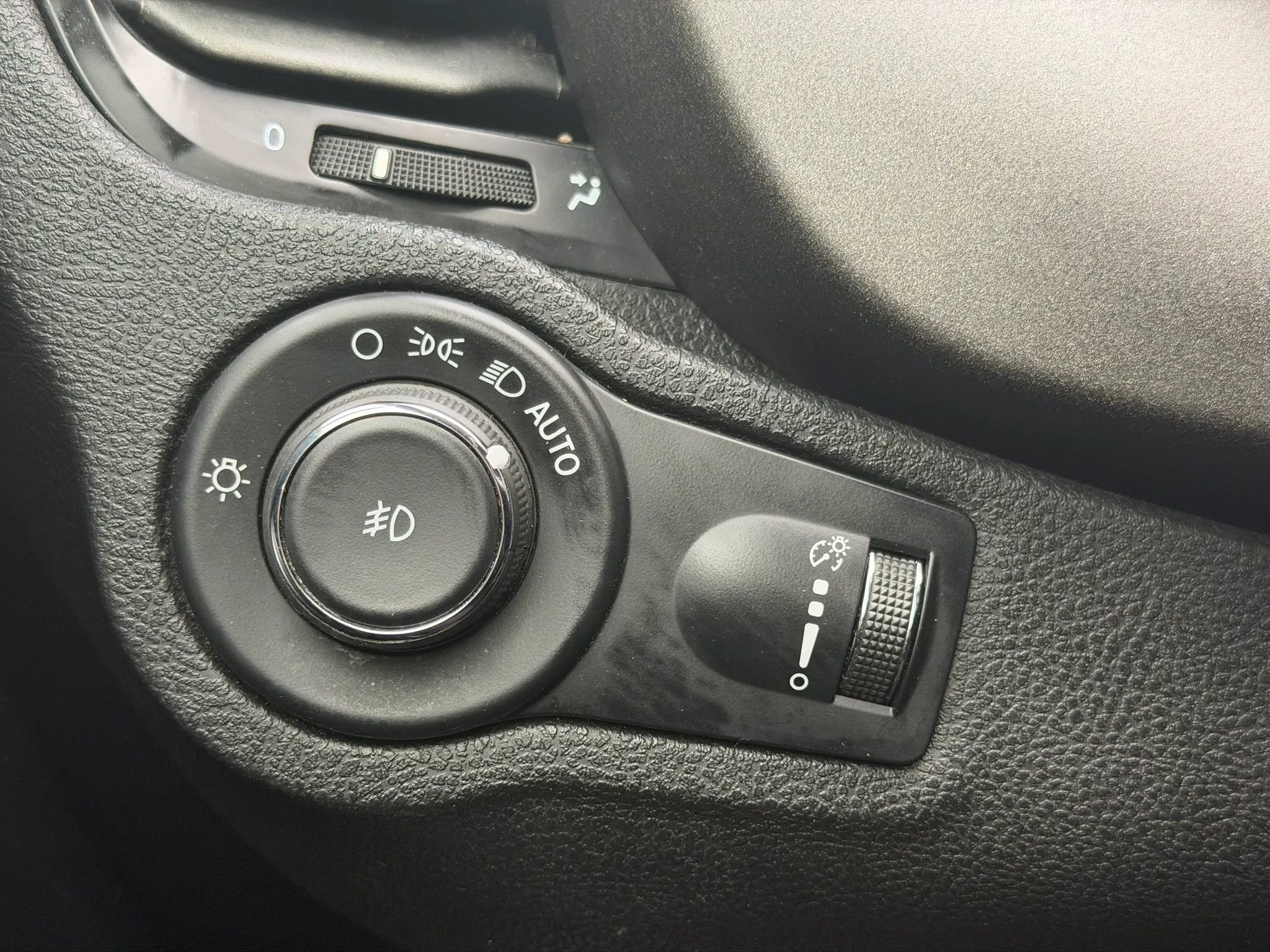 Used 2018 FIAT 500X Trekking AWD/4WD image 23