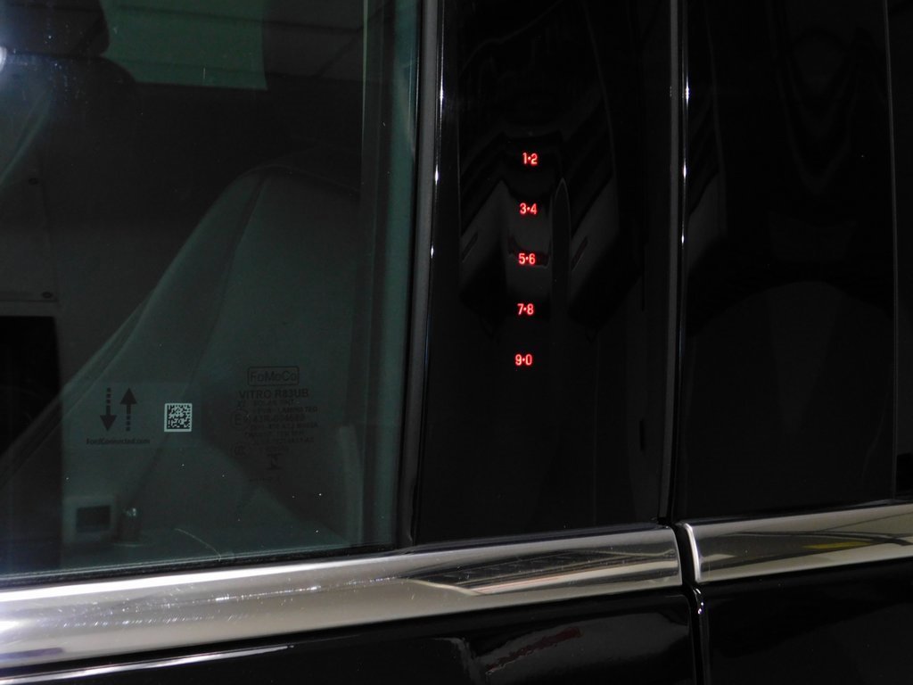 Used 2024 Ford Expedition XLT image 23