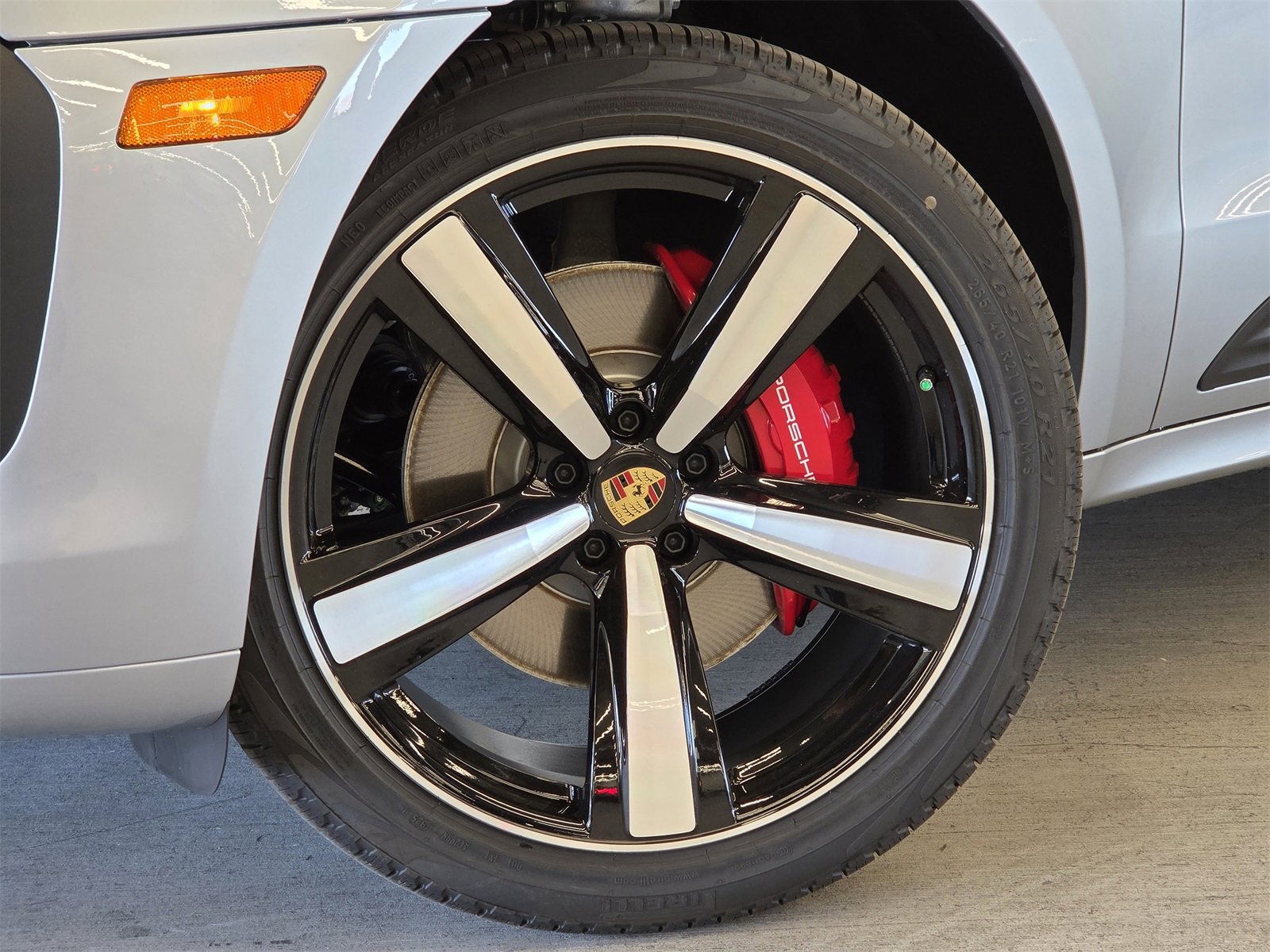 New 2026 Porsche Macan S image 25