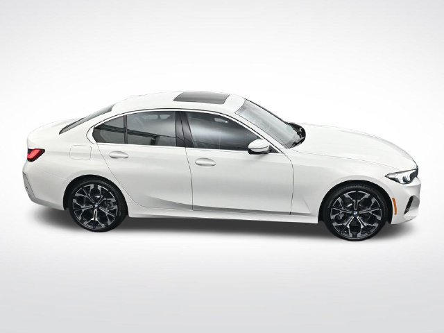 New 2026 BMW 330i xDrive Sedan w/ Premium Package AWD/4WD image 26