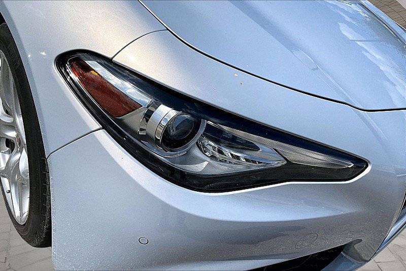 Used 2021 Alfa Romeo Giulia Ti RWD image 23