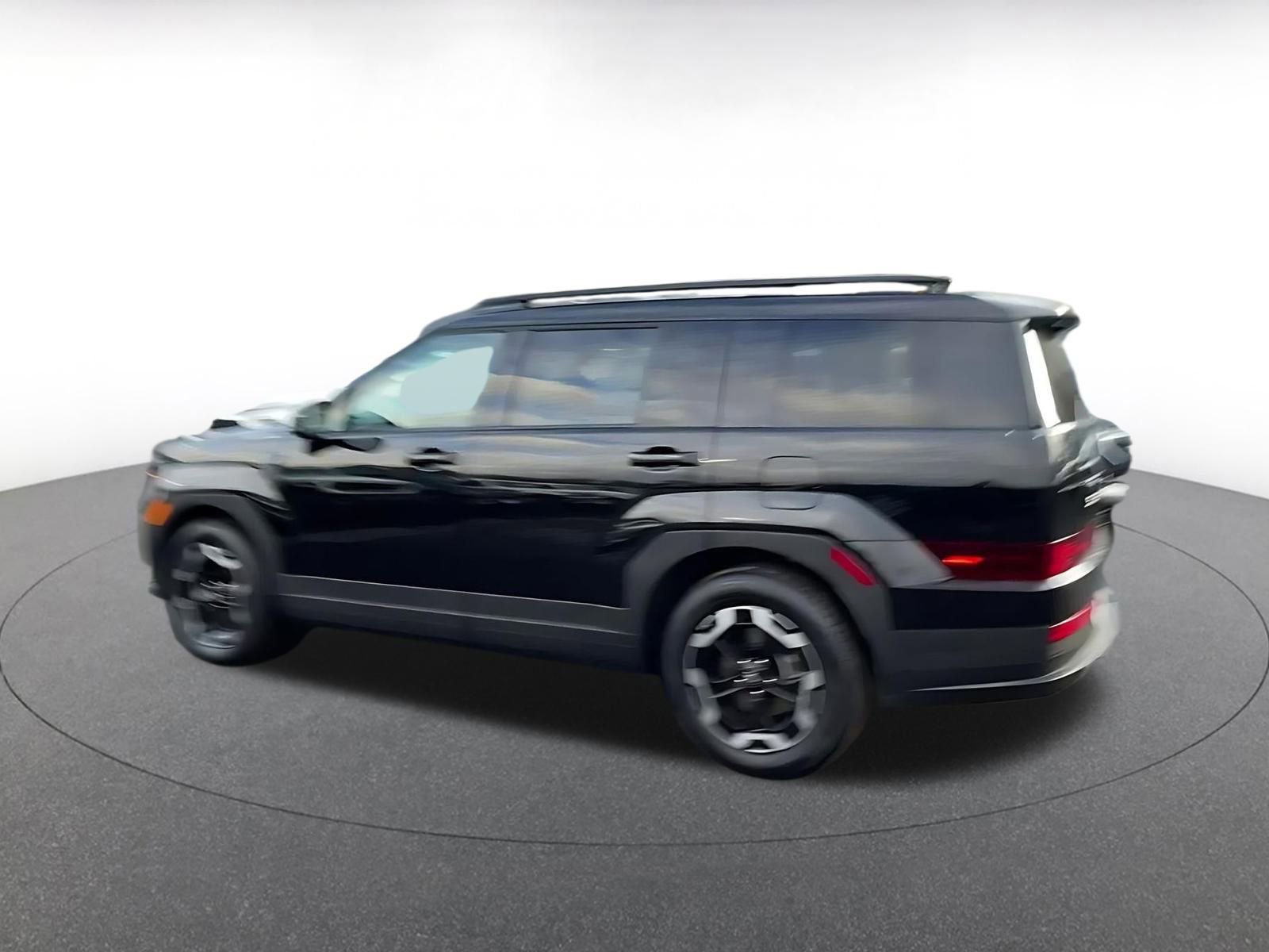 Used 2025 Hyundai Santa Fe SEL image 10