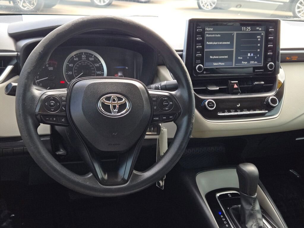 Used 2021 Toyota Corolla LE image 15