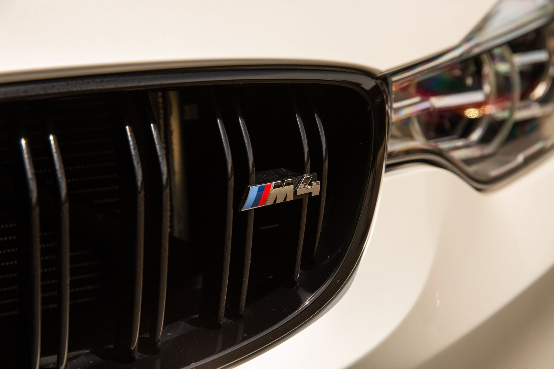 Used 2017 BMW M4 Convertible w/ Competition Package RWD image 20