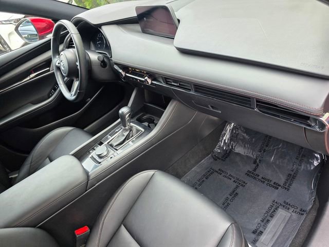 Used 2019 MAZDA MAZDA3 Hatchback w/ Preferred Package image 16