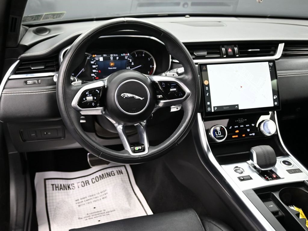 Used 2022 Jaguar XF R-Dynamic SE image 32