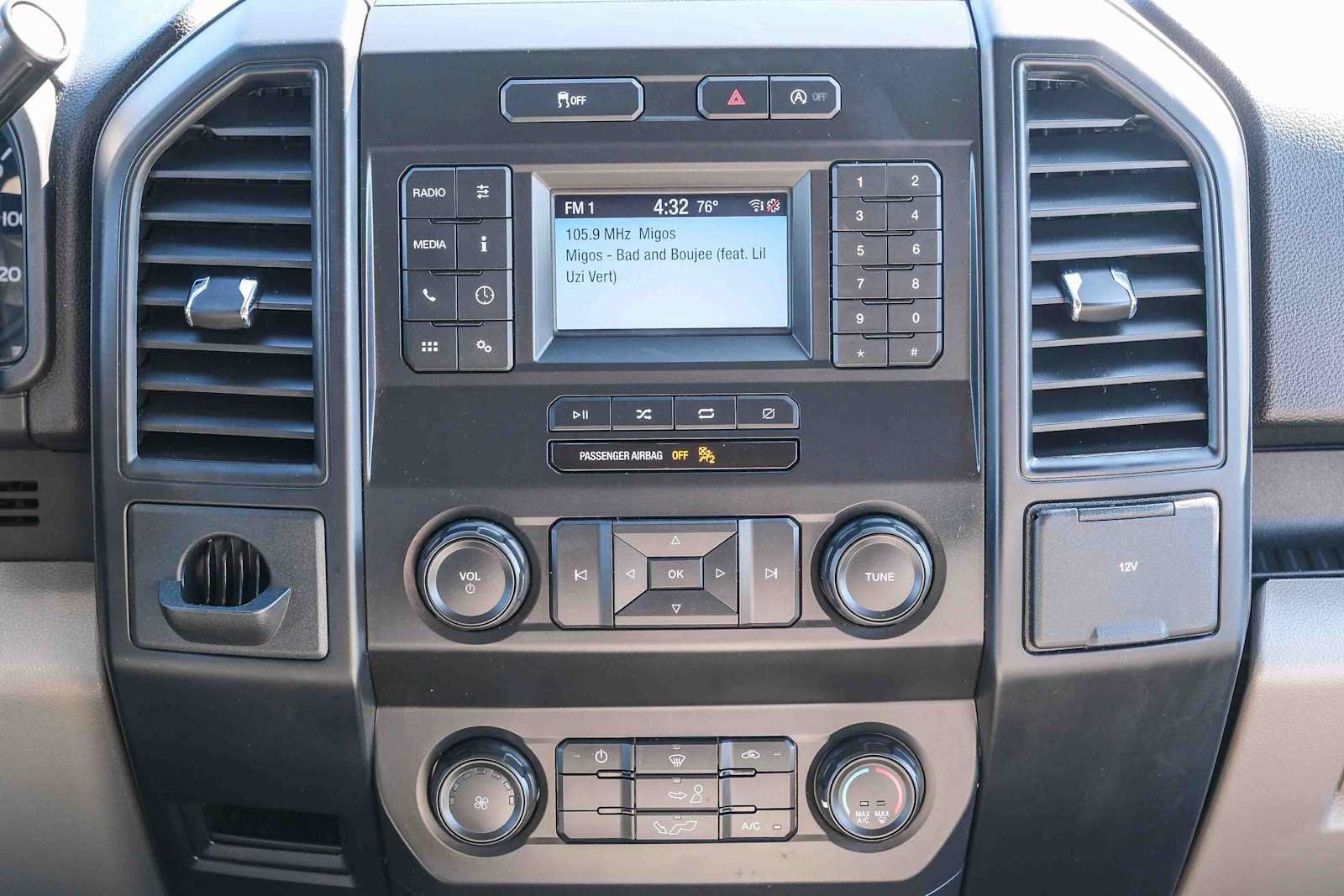 Used 2019 Ford F150 XL w/ Equipment Group 101A Mid RWD image 14