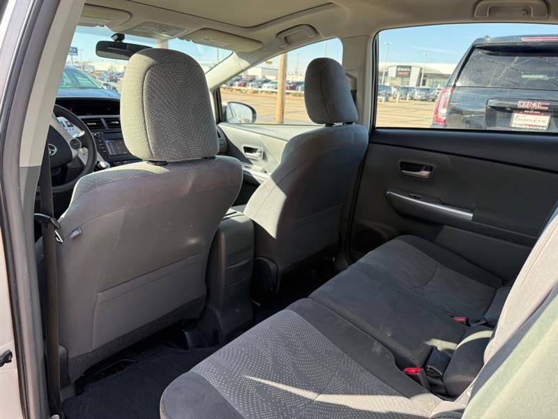 Used 2014 Toyota Prius V Three FWD image 6