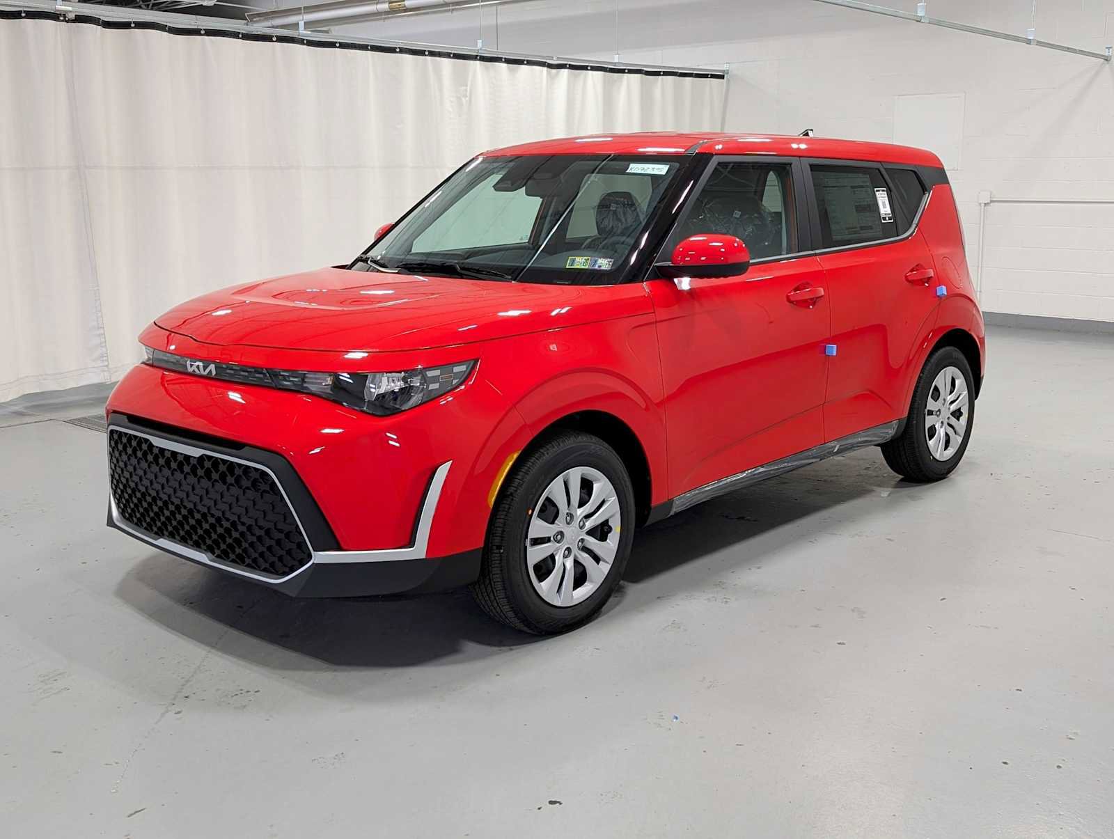 New 2025 Kia Soul LX image 1