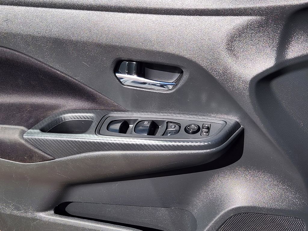 Used 2021 Nissan Versa SV image 22