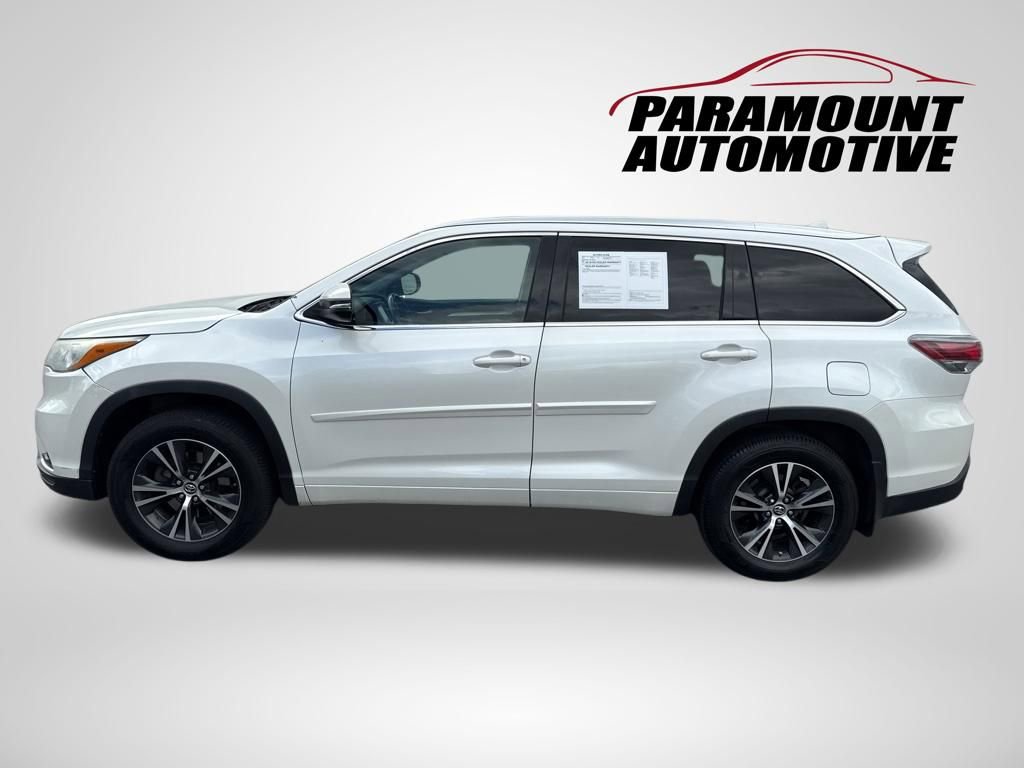 Used 2016 Toyota Highlander XLE AWD/4WD image 4