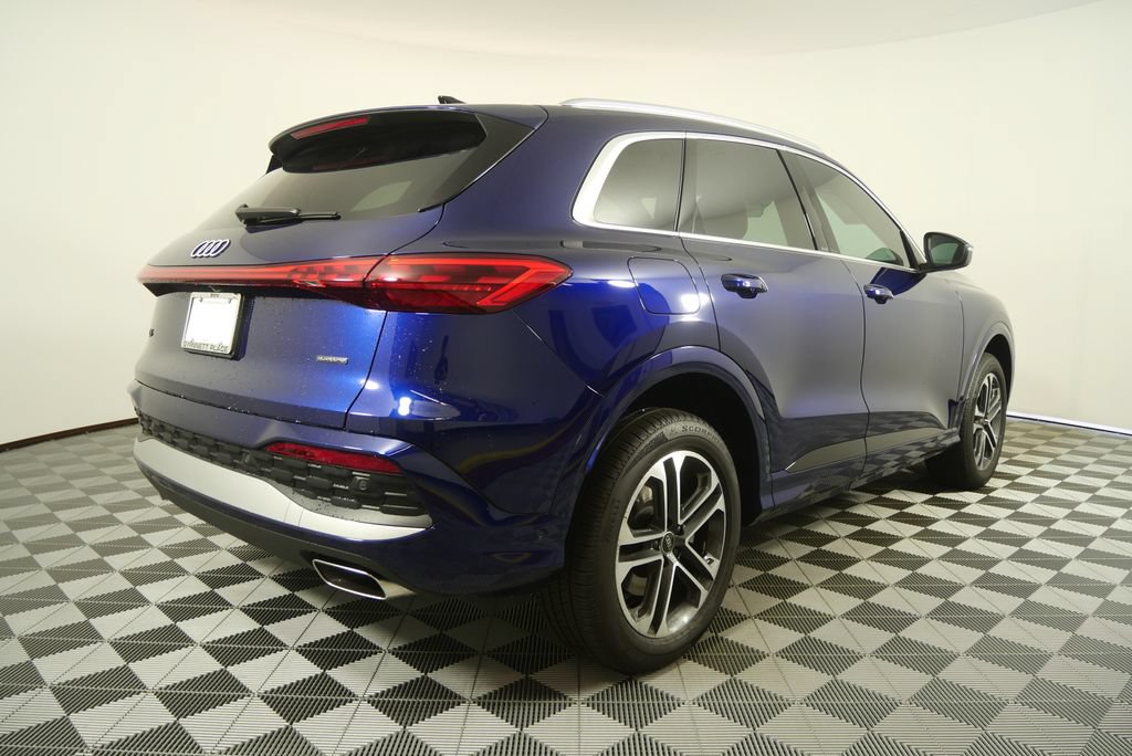 Used 2025 Audi Q5 Premium AWD/4WD image 3