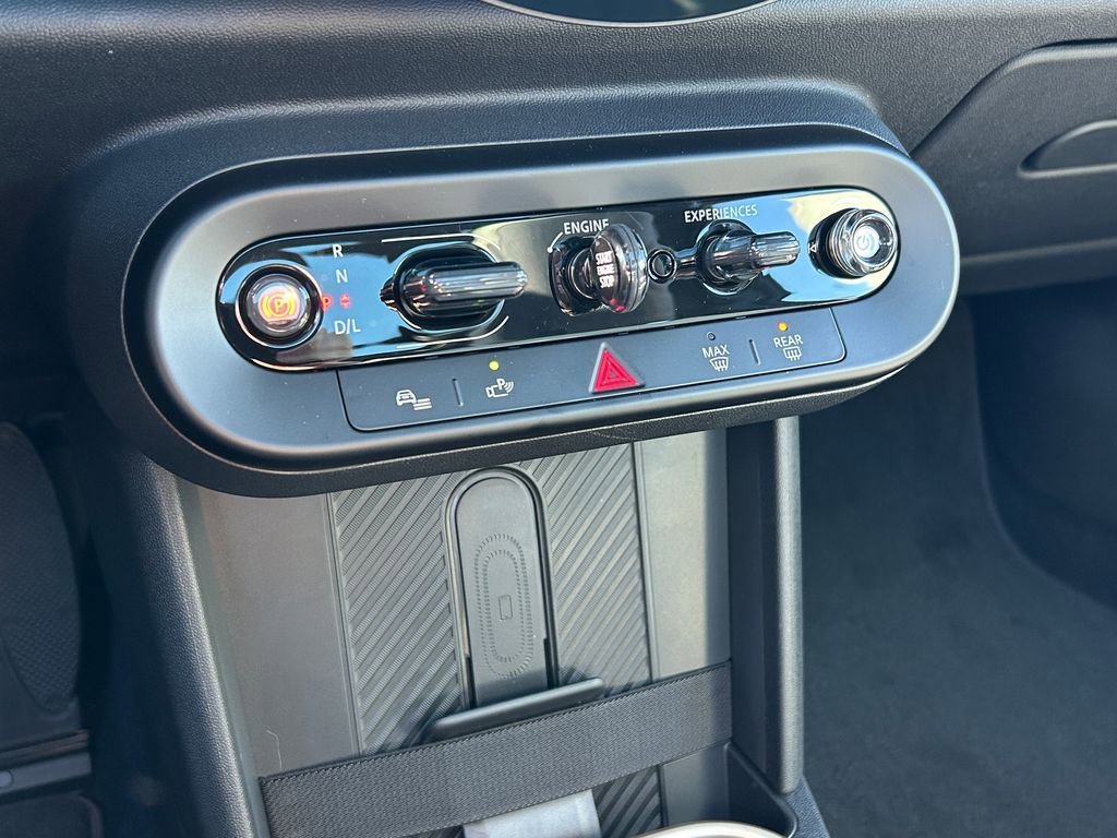 New 2026 MINI Cooper 2-Door Hardtop image 26