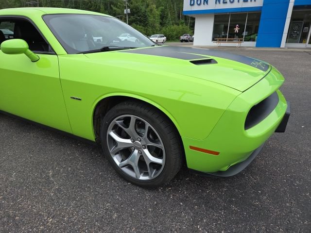 Used 2015 Dodge Challenger R/T Plus RWD image 22