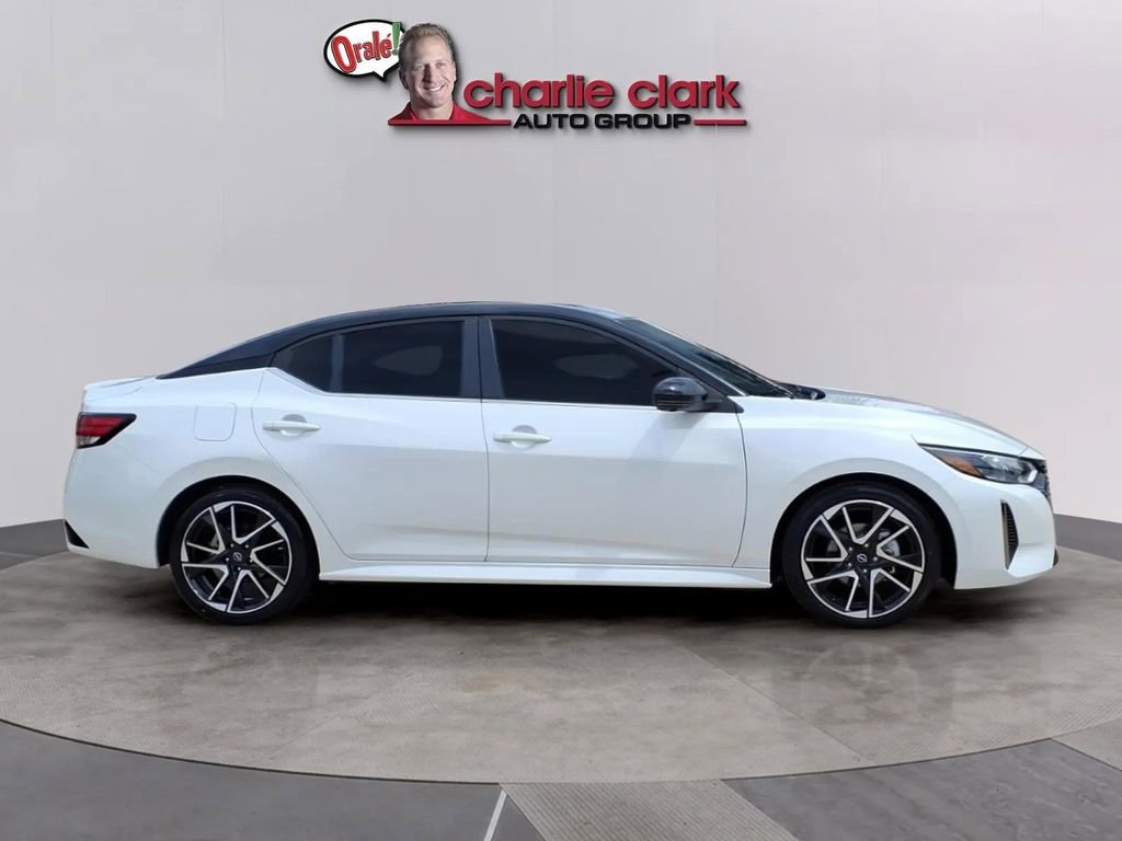 Used 2024 Nissan Sentra SR w/ SR Premium Package FWD image 6