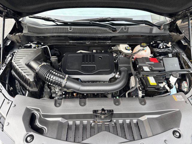 Used 2025 Chevrolet Blazer LT w/ Driver Confidence Package FWD image 32