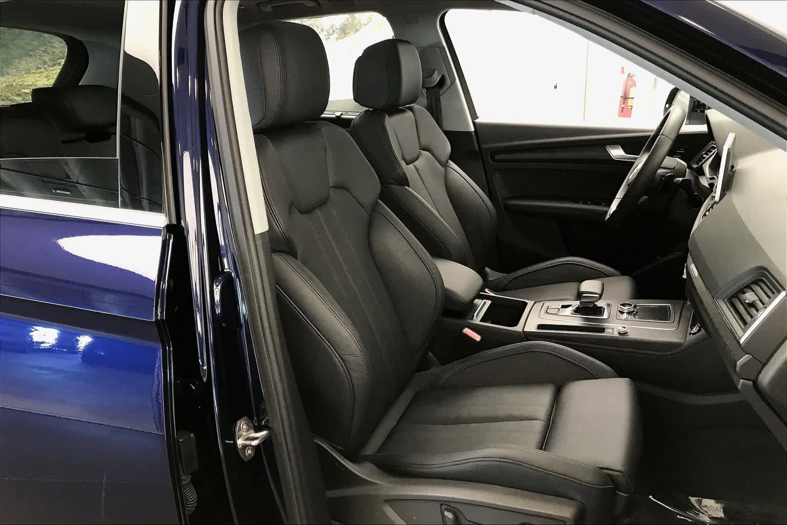 Used 2019 Audi Q5 2.0T Premium Plus w/ Premium Plus Package AWD/4WD image 6