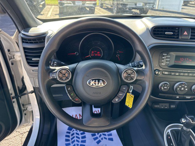 Used 2015 Kia Soul Base image 11