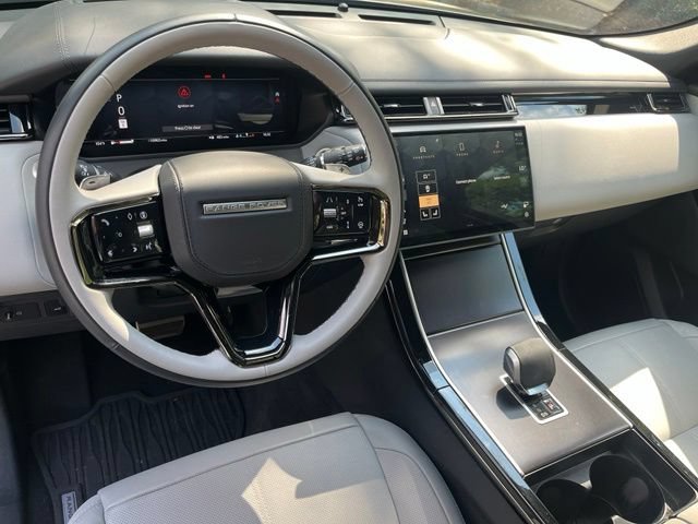 Certified 2026 Land Rover Range Rover Velar Dynamic SE AWD/4WD image 6