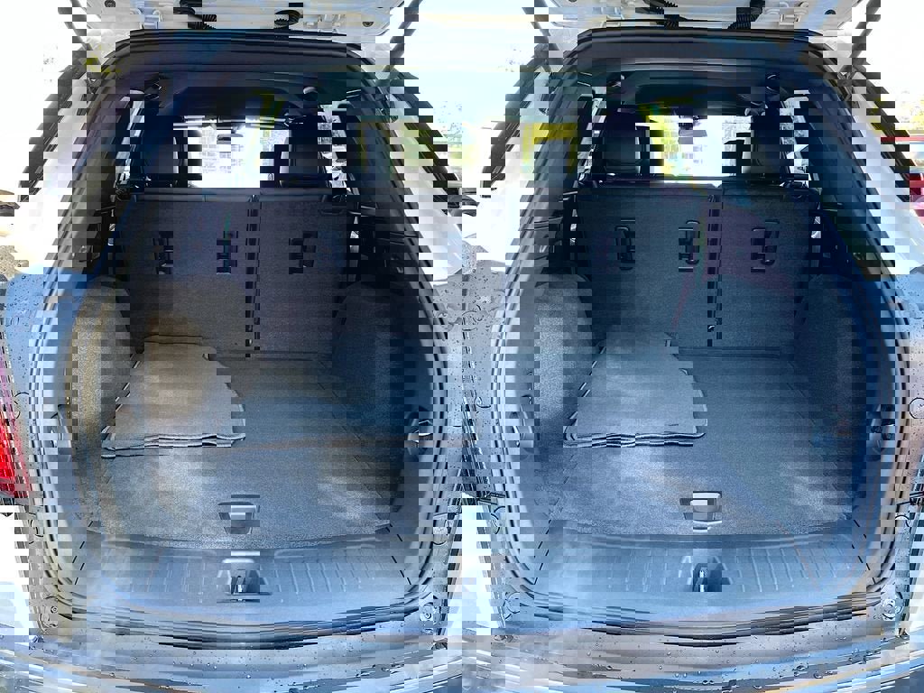 New 2026 Cadillac XT5 Luxury image 26