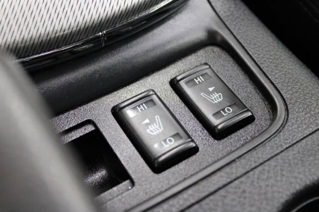 Used 2015 Nissan Sentra SR w/ Navigation Package FWD image 16