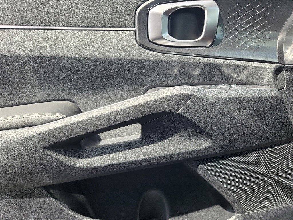 New 2025 Kia Sorento LX image 16