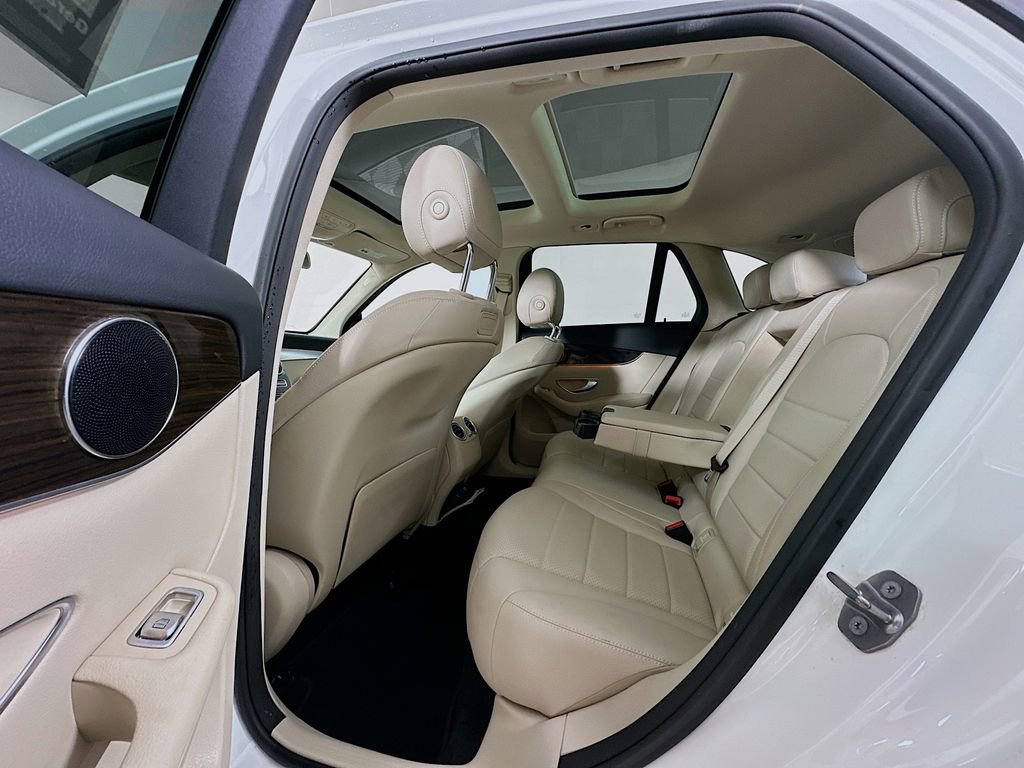 Used 2019 Mercedes-Benz GLC 300 image 17