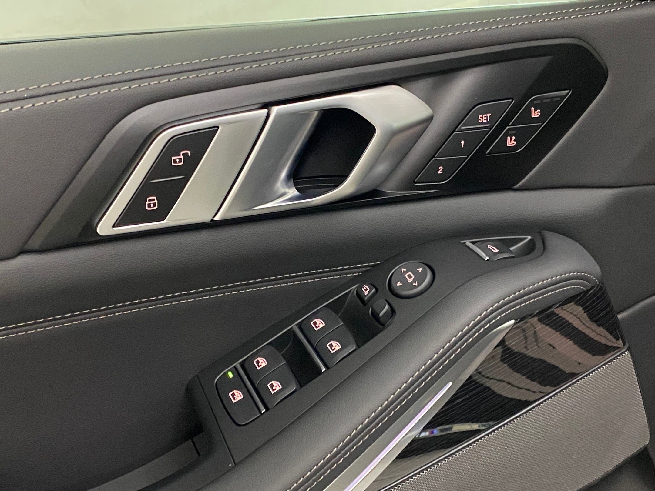 Used 2026 BMW X5 M60i image 23