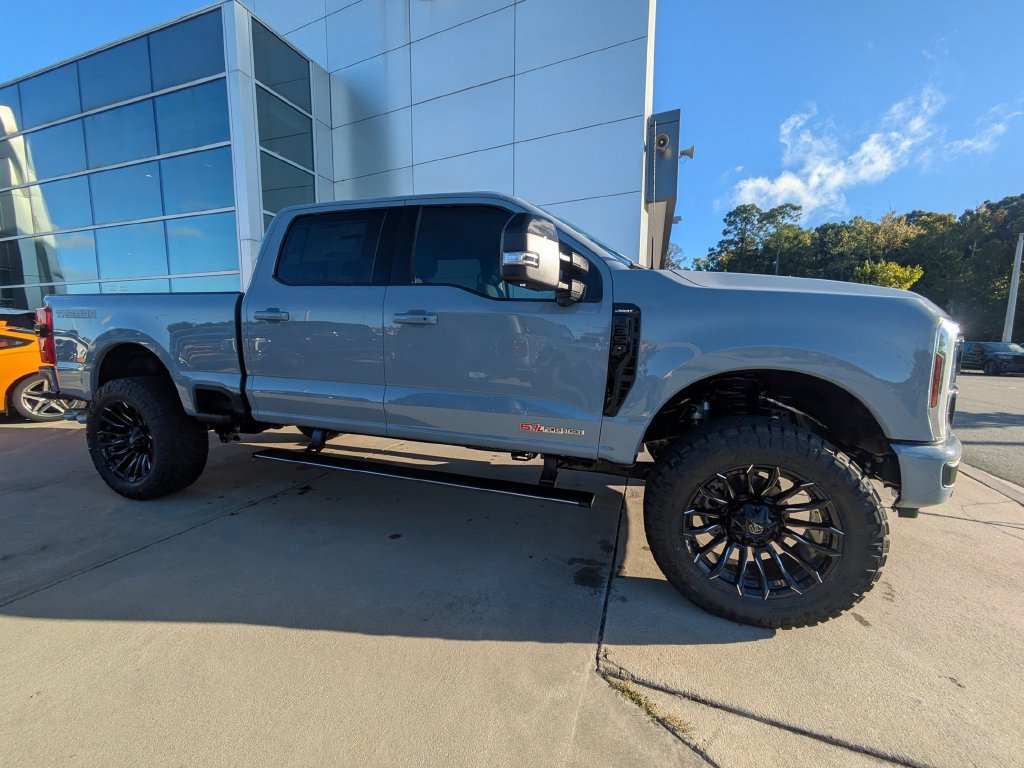 New 2026 Ford F350 Lariat w/ Tremor Off-Road Package AWD/4WD image 4