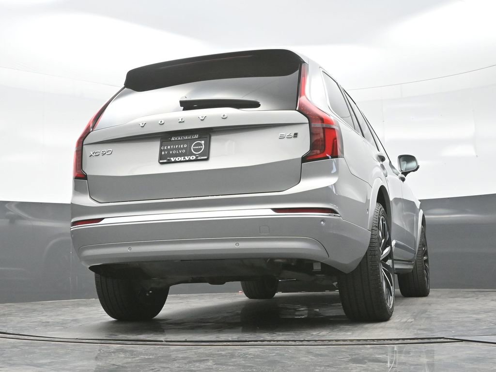 Used 2025 Volvo XC90 B6 Plus image 27