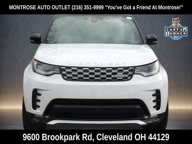 Used 2024 Land Rover Discovery Metropolitan Edition image 9